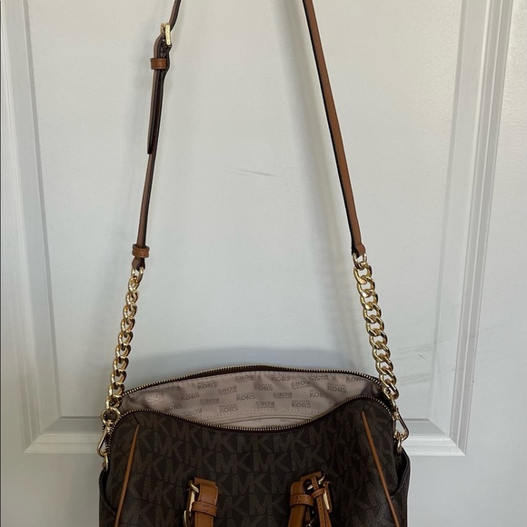 Michael Kors Satchel or Crossbody - Picture 10 of 12